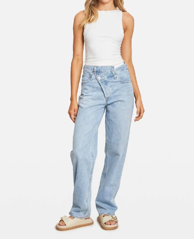 Criss Cross Jean In SuburbiaBigger Savings, Better Shopping!