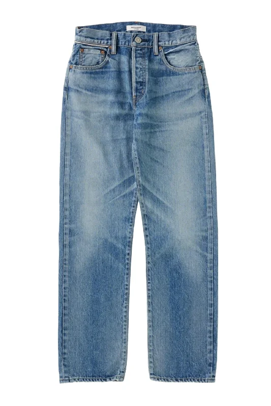 Graceland Straight Jeans In Light BlueThe Sale You’ve Been Waiting For!