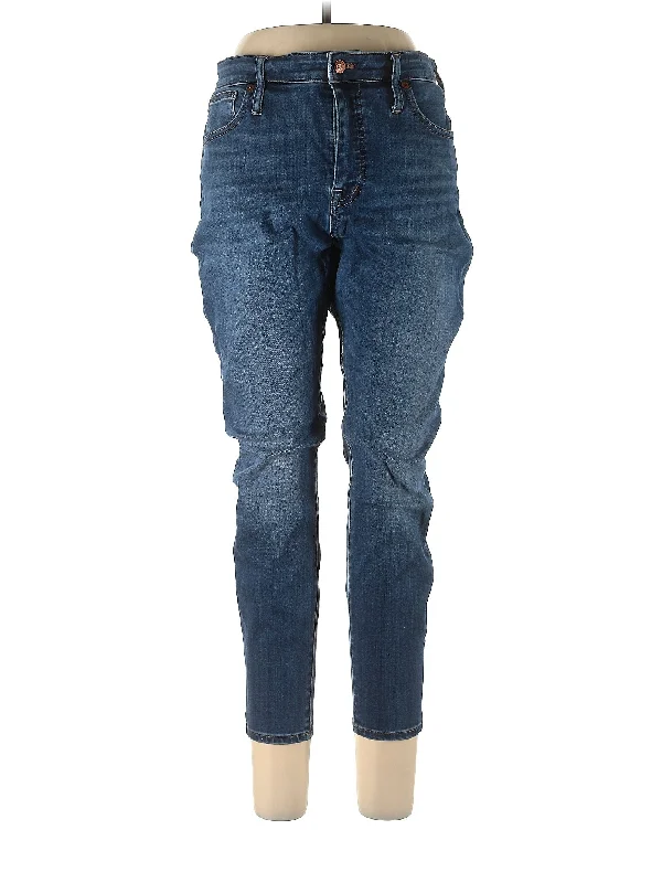 High-Rise Boyjeans Jeans in Medium WashHot Deals You Can’t Resist!