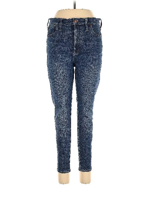 High-Rise Skinny Jeans in Medium WashSale Alert – Get Ready to Shop!