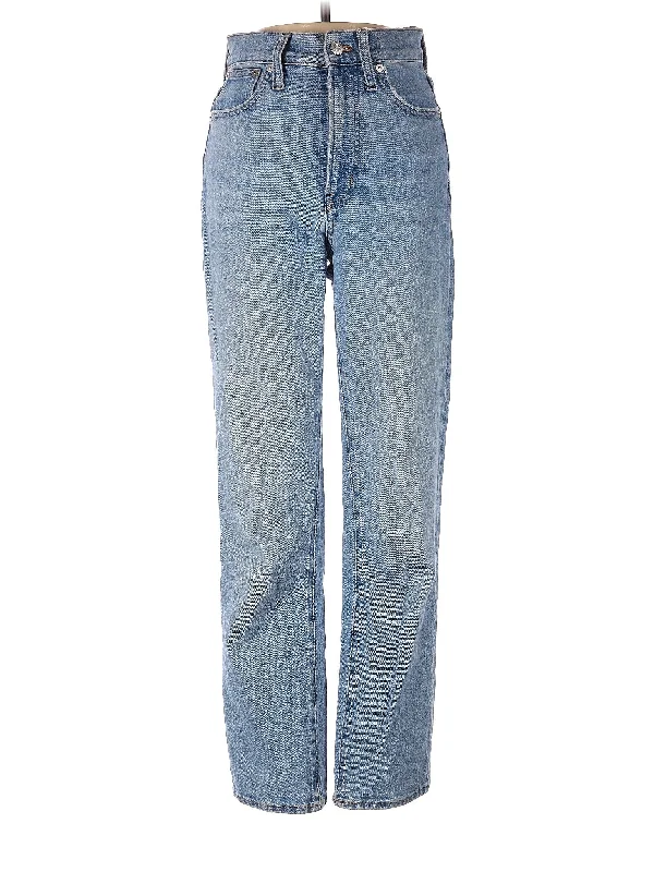 High-Rise Straight-leg Jeans in Light WashShop Before It’s Gone!