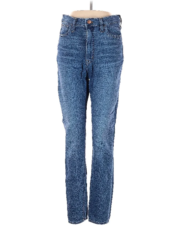 High-Rise Straight-leg Jeans in Medium WashDon’t Wait – Shop Today!