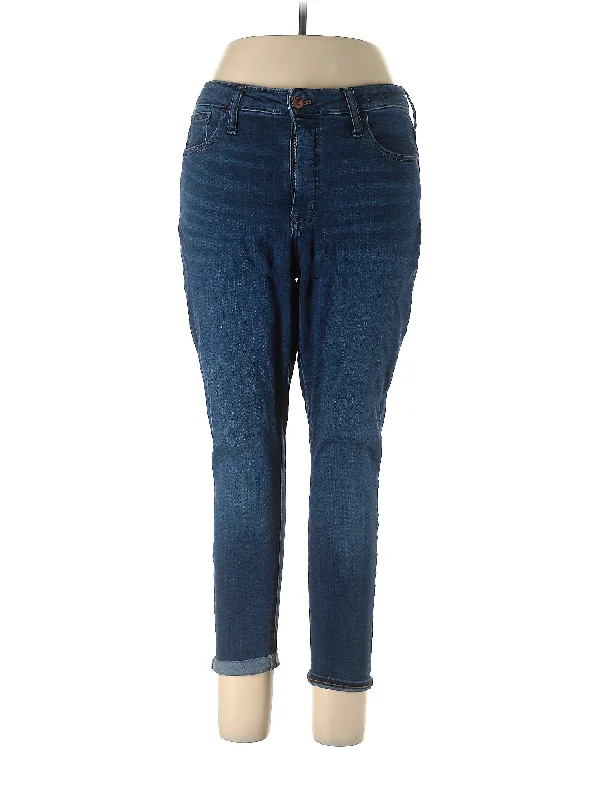 Mid-Rise Skinny Jeans in Dark WashGet More for Less!