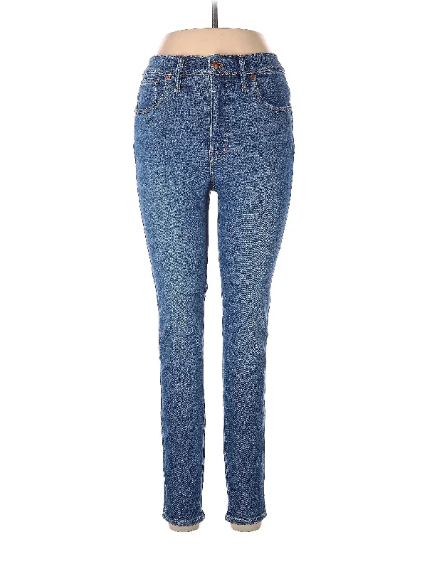Mid-Rise Skinny Jeans in Medium WashSeasonal Sale – Shop Now!