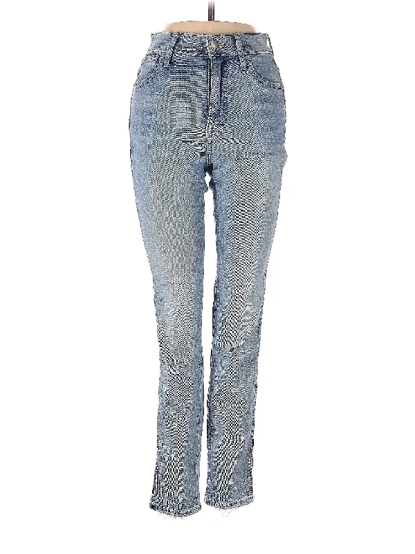 Mid-Rise Straight-leg Jeans in Light WashUnbeatable Prices!