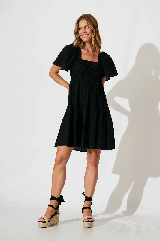 Beguile Dress in BlackSeasonal Sale – Shop Now!