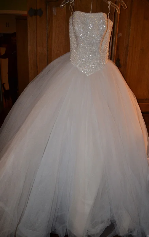 David's Bridal Oleg CassiniMassive Price Cuts!