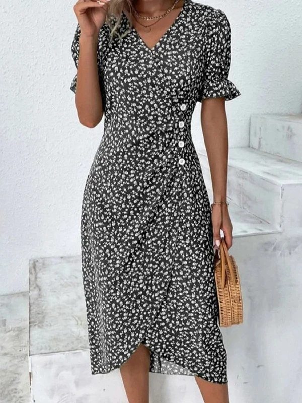 Chic ruffled midi dress with sleevesDon't Miss Out!