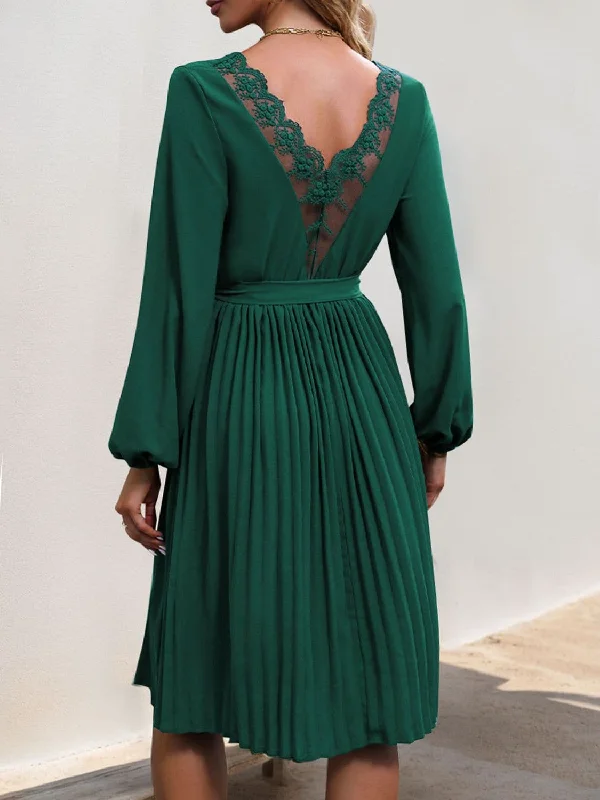 Lace v-neck long sleeve dressGrab Yours Before It’s Too Late!