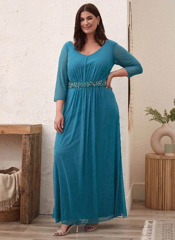 Beaded Waist Maxi DressSteals and Deals Await!