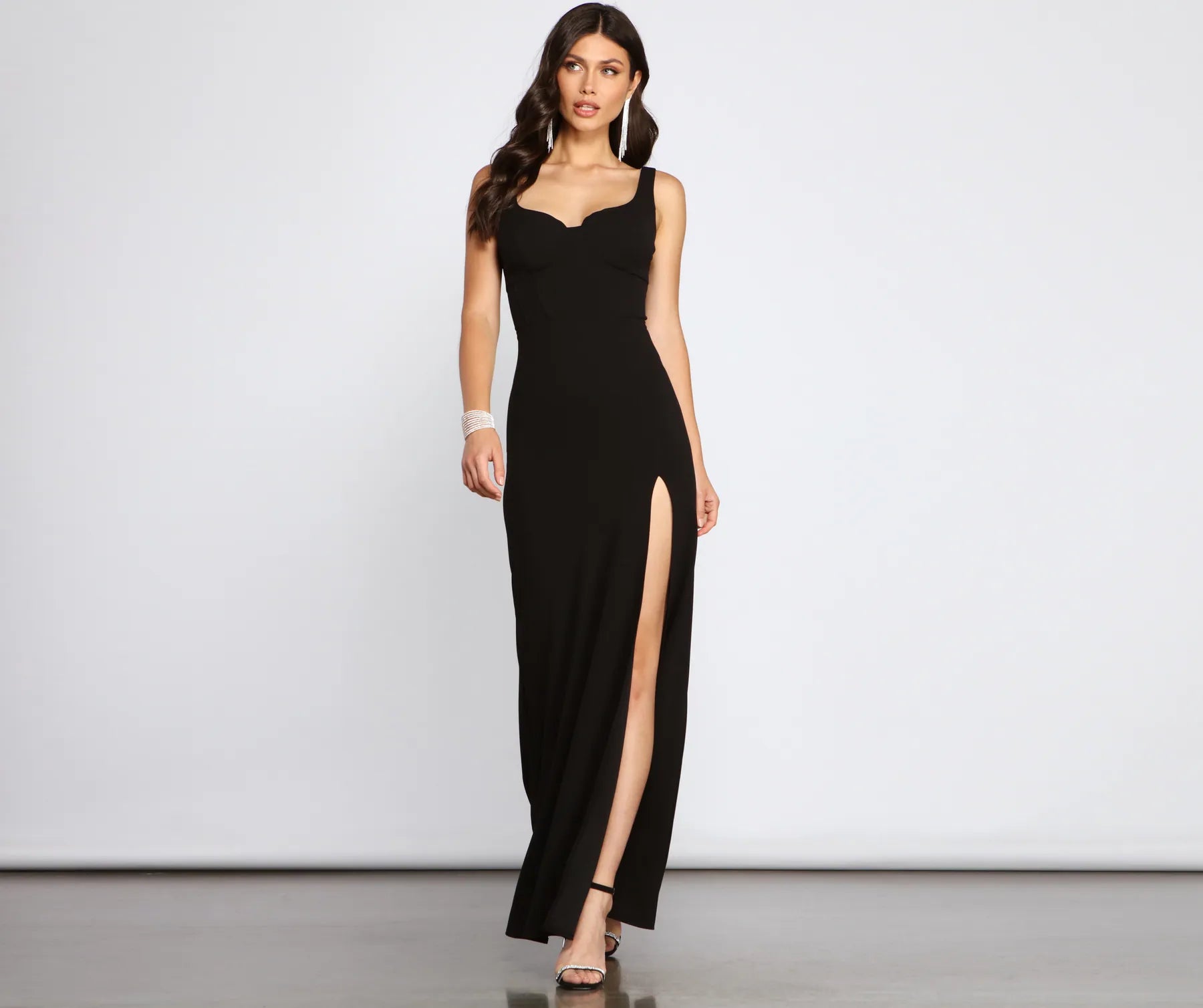 Layla Sleeveless High-Slit Formal DressBest Deals Just for You!