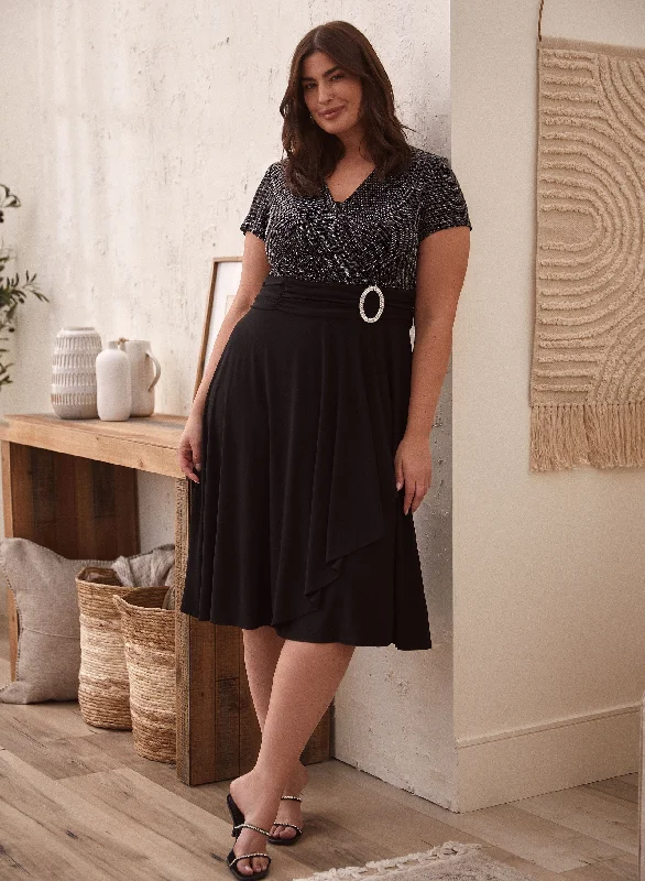 Short Sleeve Rhinestone Buckle DressDon’t Wait – Deals Won’t Last!
