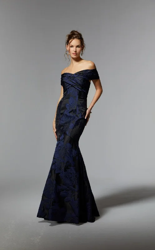 Black/Navy