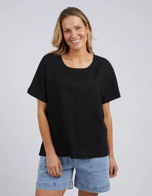 Elm Curtis Woven S/S Tee BlackSave More Than Ever!