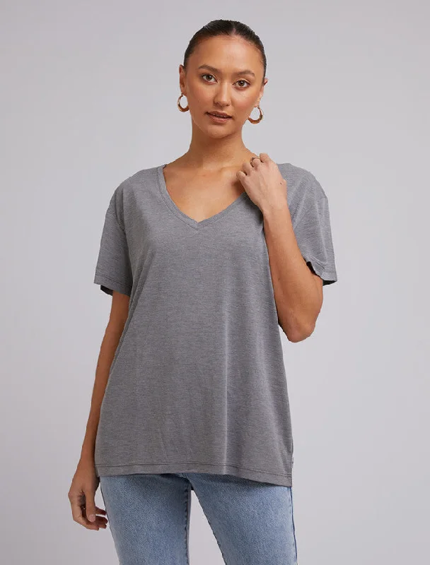 Silent Theory Harper Vee Tee Grey MarleThe Best Deals Won’t Wait!