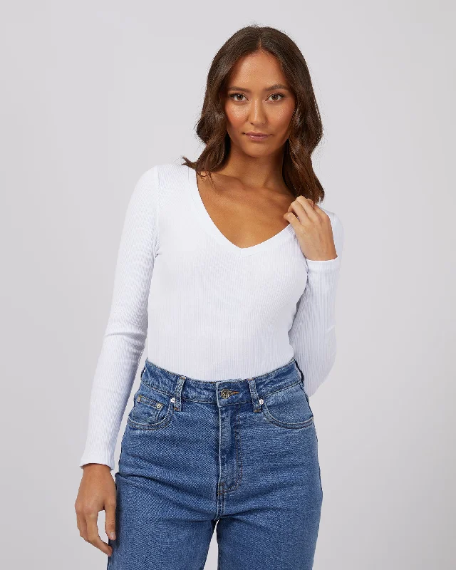 Silent Theory Lily L/S Tee WhiteThe Best Offers Are Here!