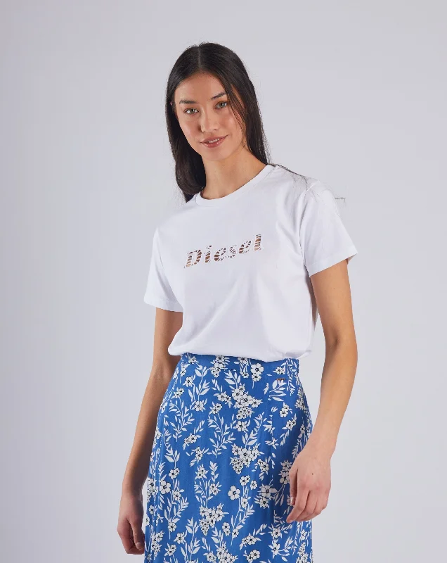 Gerda Tee Dove WhitePrice Drops You’ll Love!
